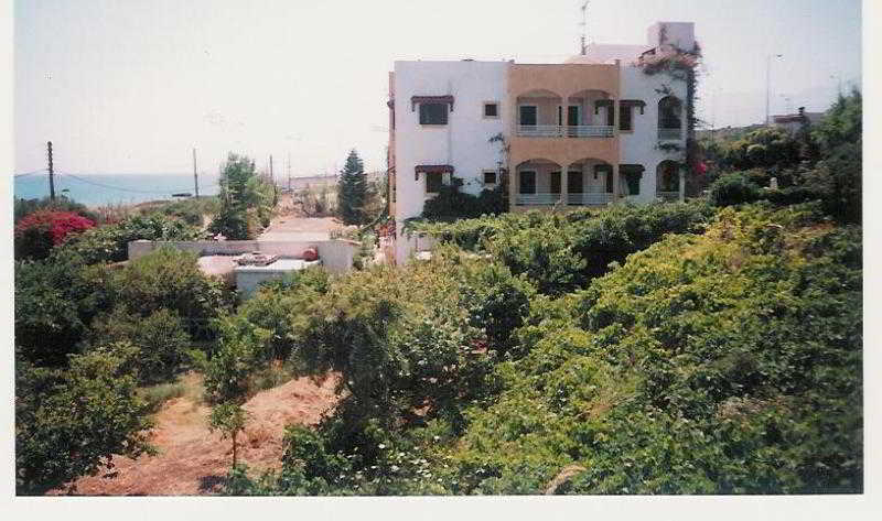 Iliostasi Beach Apartments แอร์ซอนิสซอส ภายนอก รูปภาพ